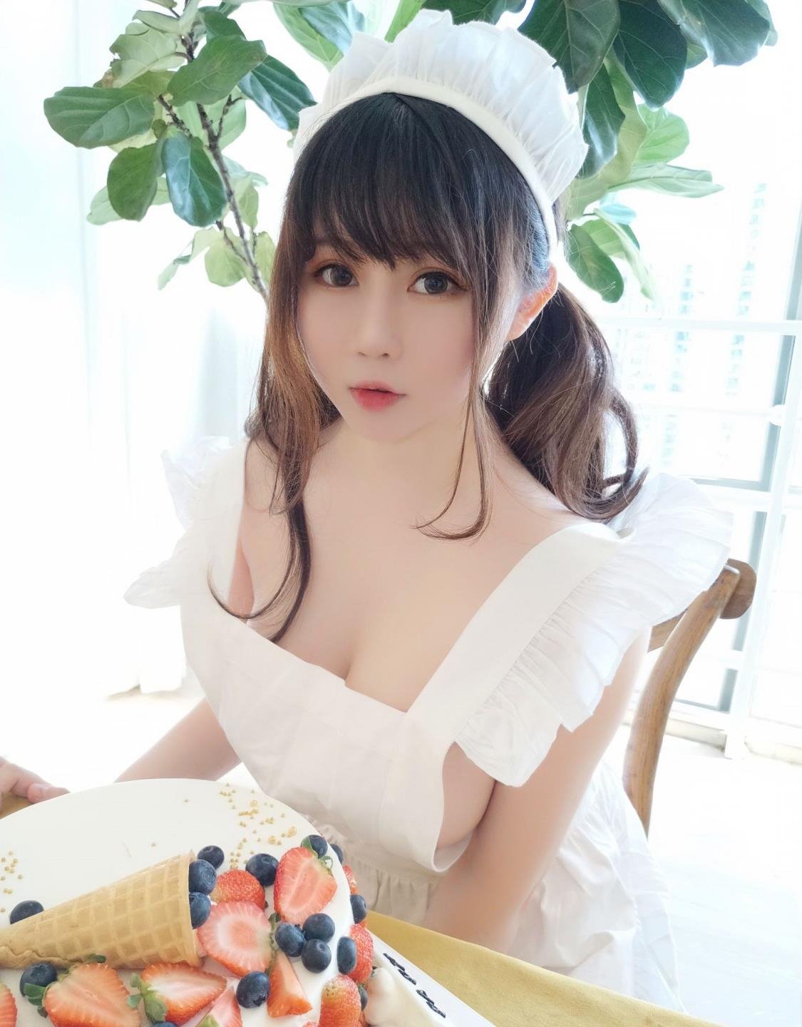 uaŮ������������